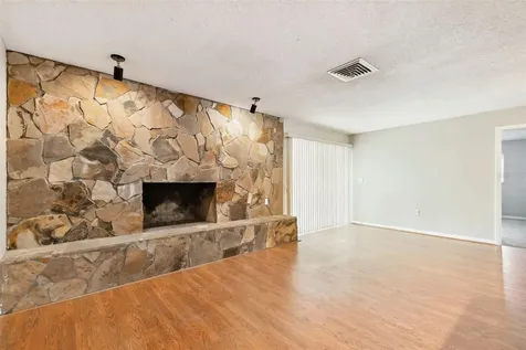 30 Village Lane Safety Harbor FL 34695