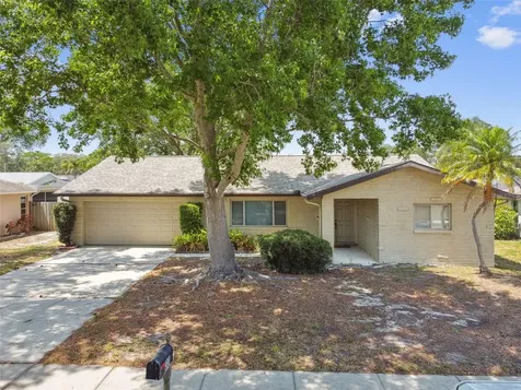 30 Village Lane Safety Harbor FL 34695