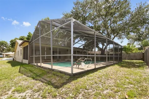 30 Village Lane Safety Harbor FL 34695