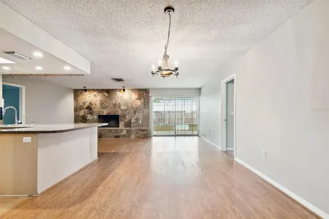 30 Village Lane Safety Harbor FL 34695