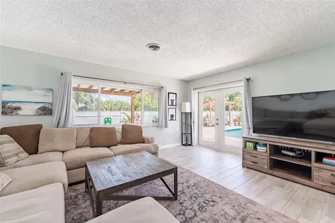 1349 81st Avenue N St Petersburg FL 33702