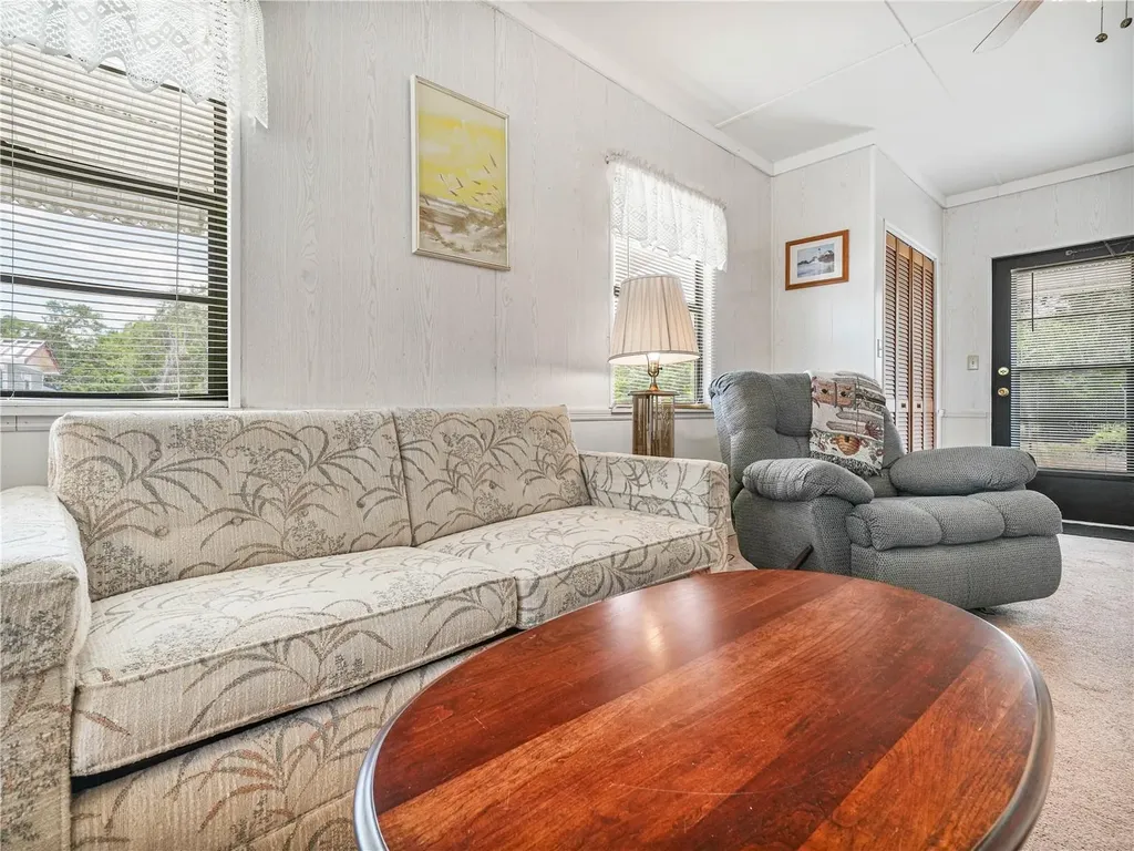 32 Saddlebag Trail Lake Wales FL 33898