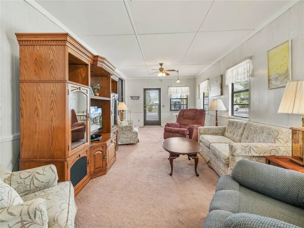 32 Saddlebag Trail Lake Wales FL 33898