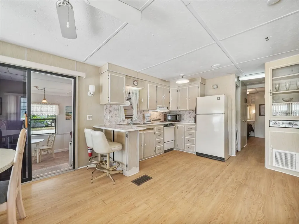 32 Saddlebag Trail Lake Wales FL 33898