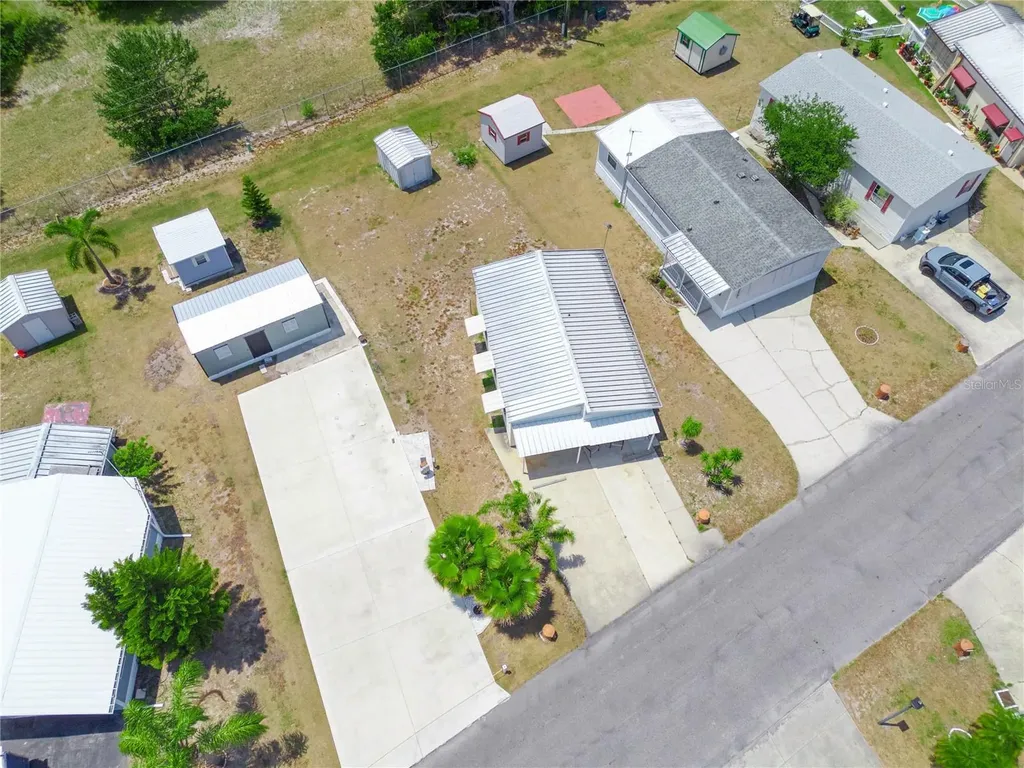 32 Saddlebag Trail Lake Wales FL 33898