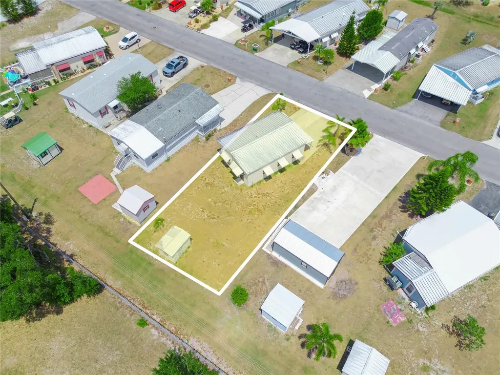 32 Saddlebag Trail Lake Wales FL 33898