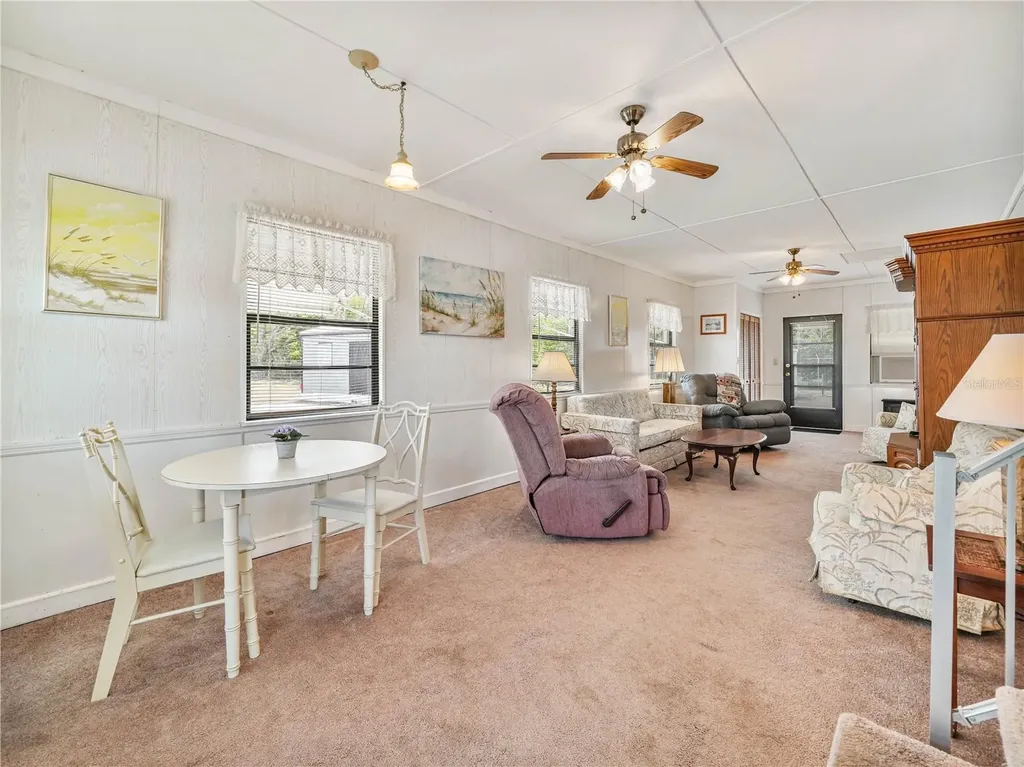 32 Saddlebag Trail Lake Wales FL 33898