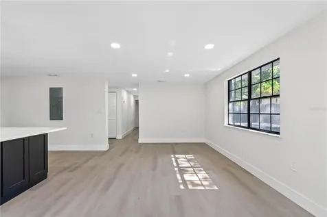 4111 W Olive Street Tampa FL 33616