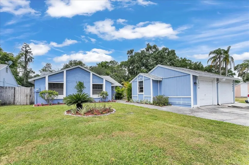 16010 Grass Lake Drive Tampa FL 33618