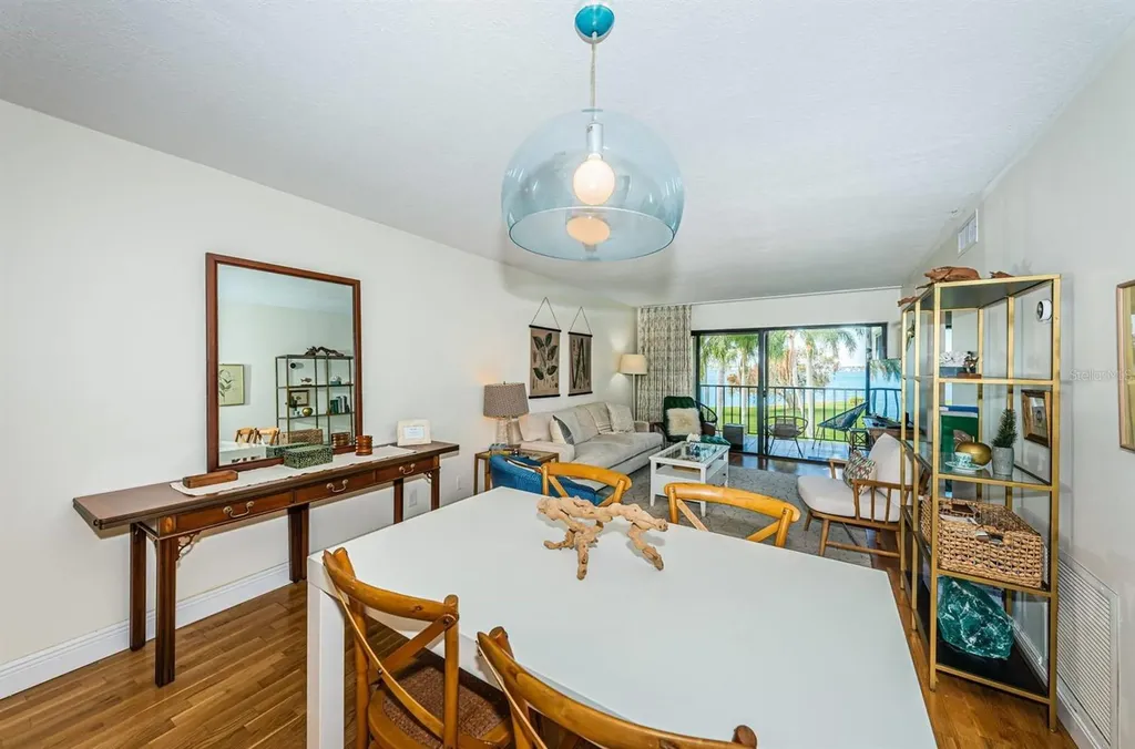 6295 Bahia Del Mar Circle St Petersburg FL 33715