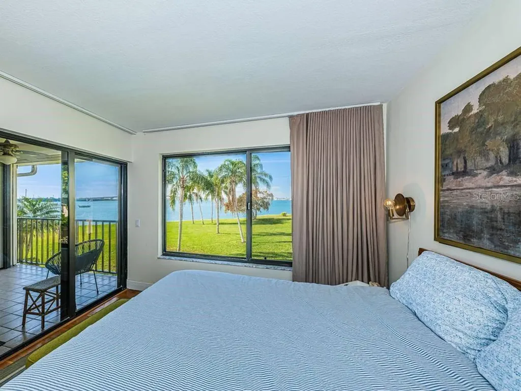 6295 Bahia Del Mar Circle St Petersburg FL 33715