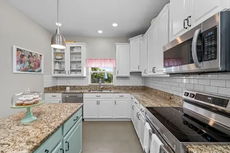 11013 Standing Stone Drive Wimauma FL 33598