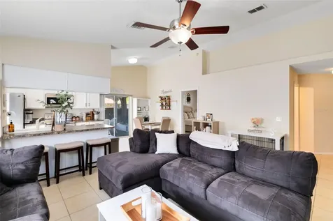 13832 Glasser Avenue Orlando FL 32826