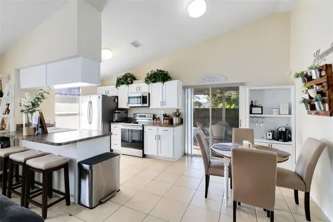 13832 Glasser Avenue Orlando FL 32826