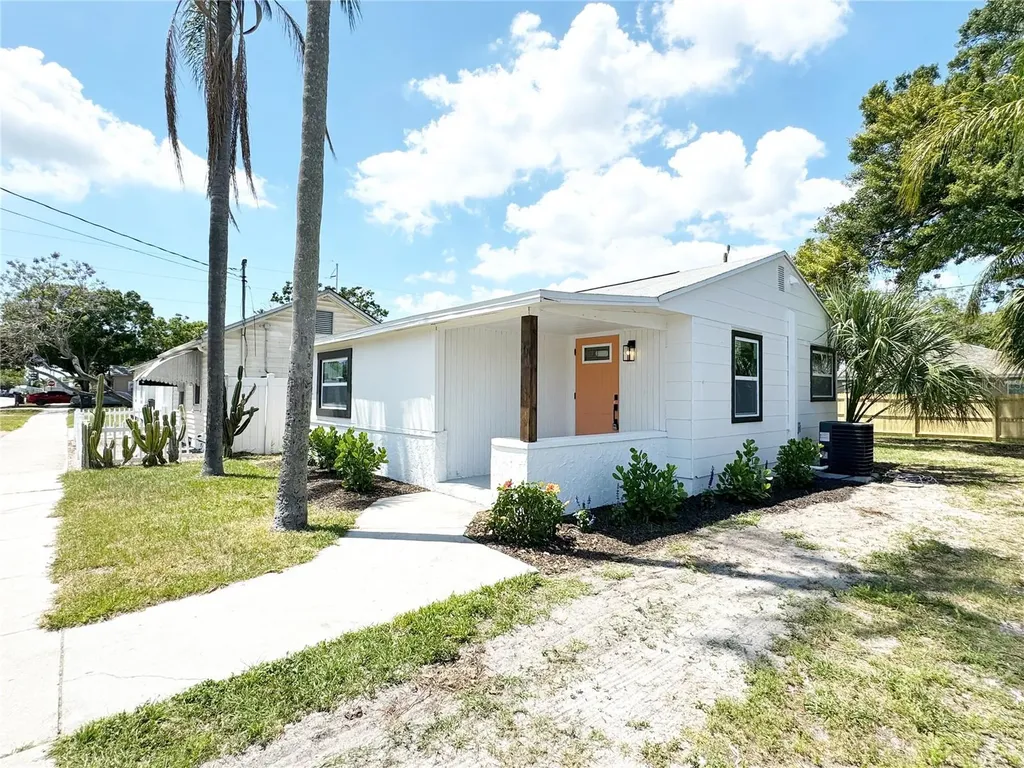 2755 52nd Avenue N St Petersburg FL 33714