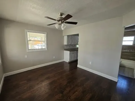 9902 N 46th Street Tampa FL 33617