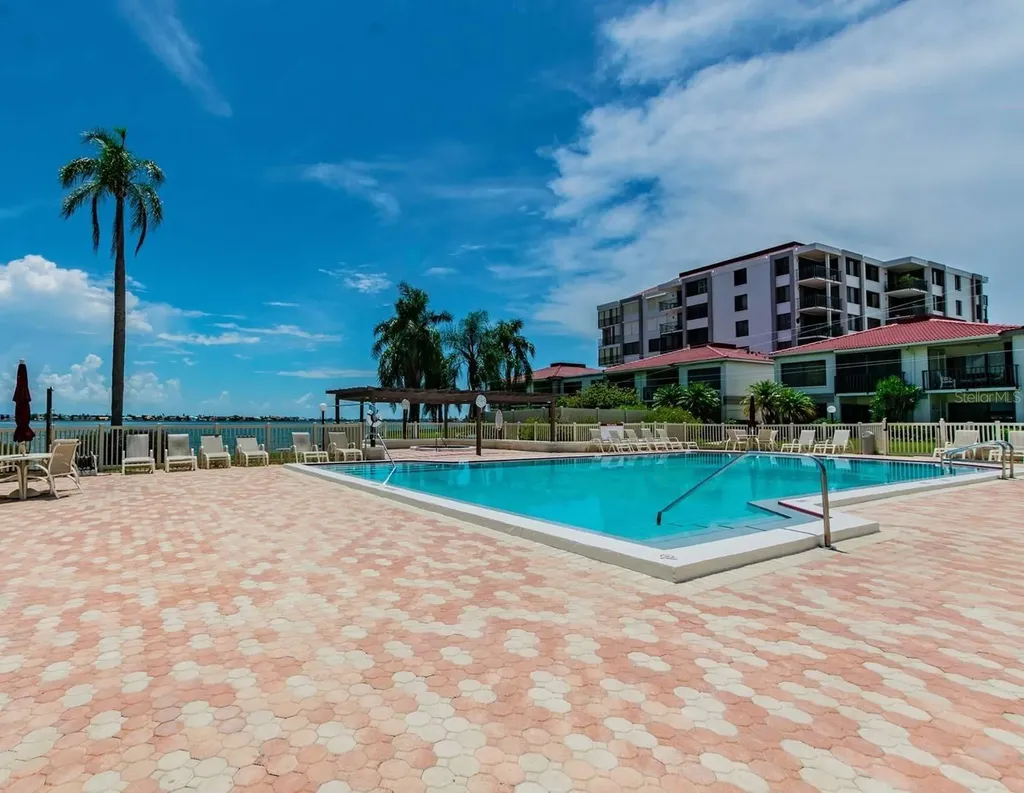 6365 Bahia Del Mar Boulevard St Petersburg FL 33715