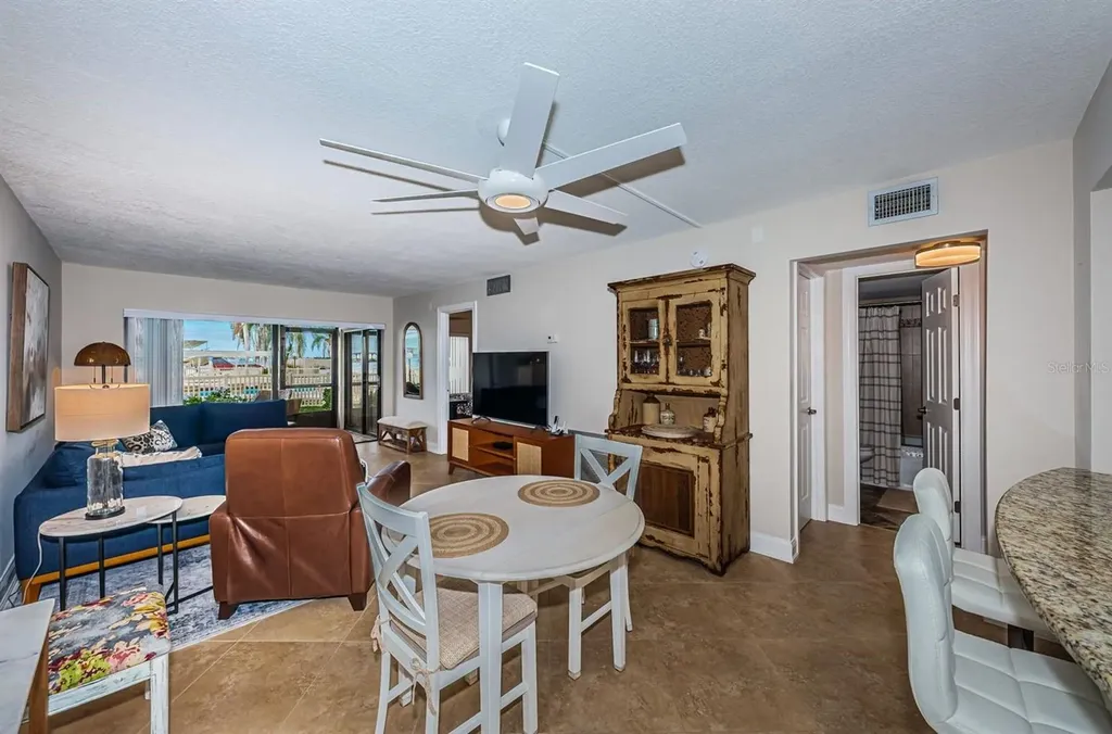 6365 Bahia Del Mar Boulevard St Petersburg FL 33715