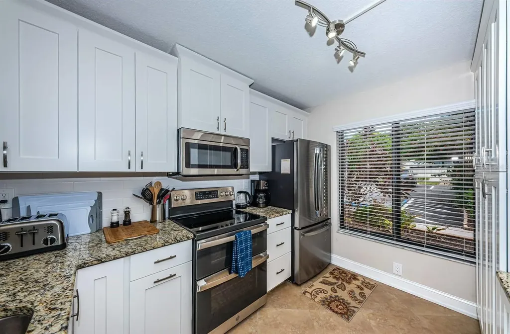 6365 Bahia Del Mar Boulevard St Petersburg FL 33715