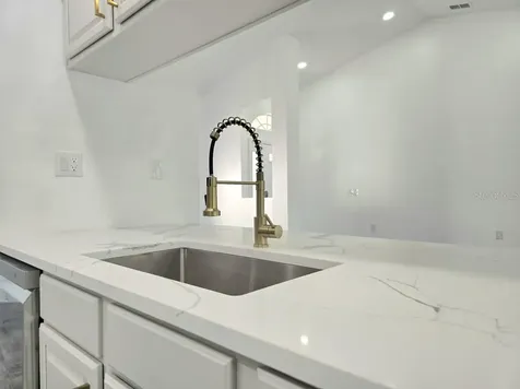 9003 Robin Nest Drive Hudson FL 34669