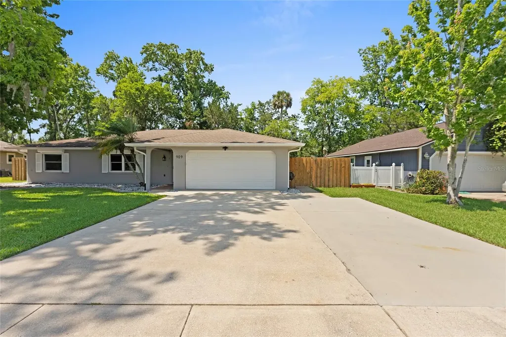 909 Bentwood Lane Port Orange FL 32127