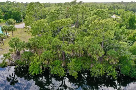 3020 Como Street Port Charlotte FL 33948