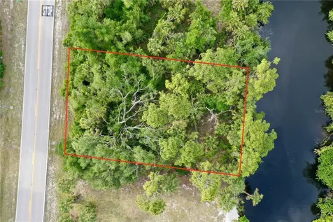 3020 Como Street Port Charlotte FL 33948