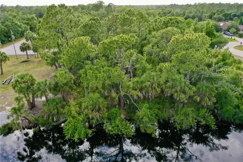 3020 Como Street Port Charlotte FL 33948