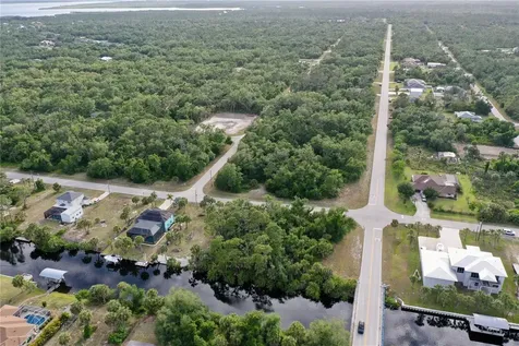 3020 Como Street Port Charlotte FL 33948