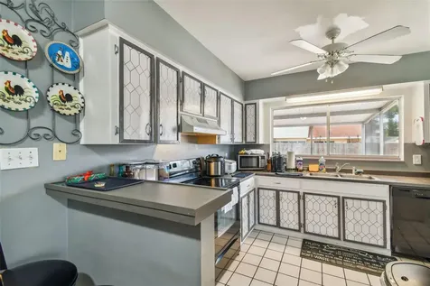 7526 Twelve Oaks Boulevard Tampa FL 33634