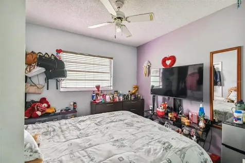 7526 Twelve Oaks Boulevard Tampa FL 33634