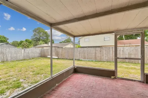7526 Twelve Oaks Boulevard Tampa FL 33634