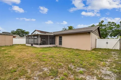7526 Twelve Oaks Boulevard Tampa FL 33634