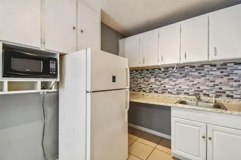 7526 Twelve Oaks Boulevard Tampa FL 33634