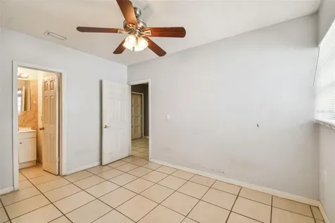 7526 Twelve Oaks Boulevard Tampa FL 33634