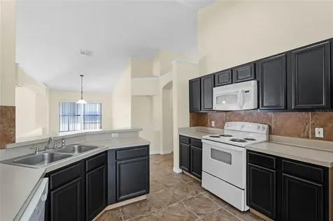540 Eagle Pointe S Kissimmee FL 34746