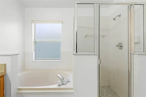 540 Eagle Pointe S Kissimmee FL 34746