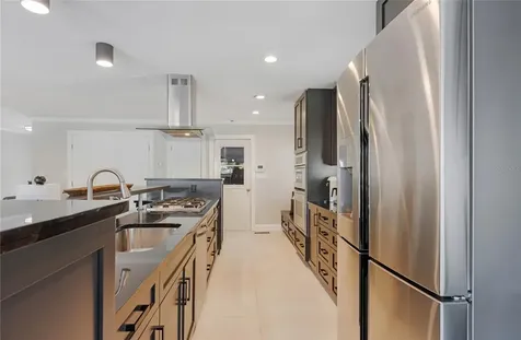 1912 High Point Drive Sarasota FL 34236