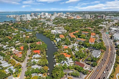 1912 High Point Drive Sarasota FL 34236
