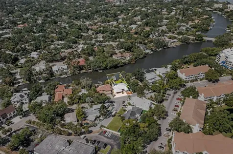 1912 High Point Drive Sarasota FL 34236