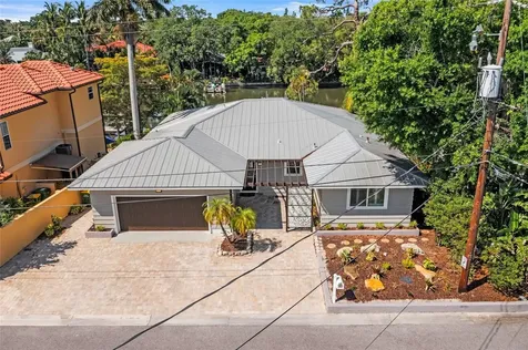 1912 High Point Drive Sarasota FL 34236