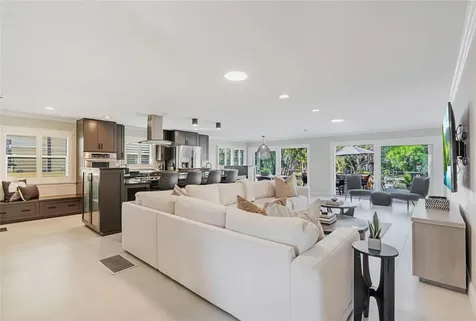 1912 High Point Drive Sarasota FL 34236