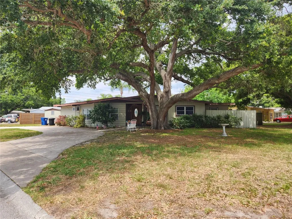 3201 51st Street N St Petersburg FL 33710