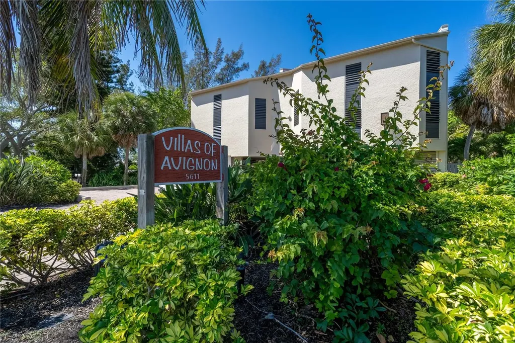5611 Gulf Of Mexico Drive Longboat Key FL 34228