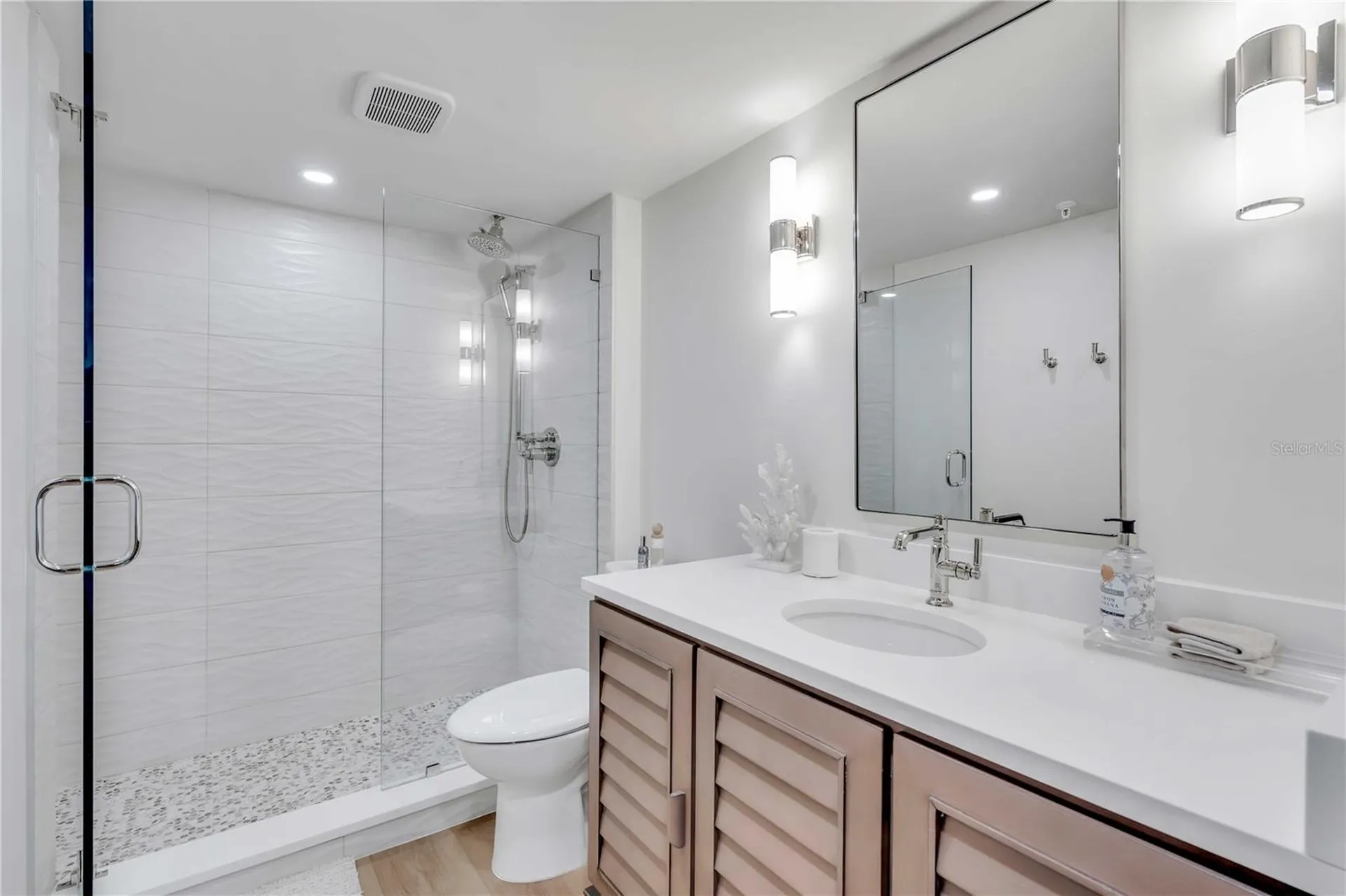 5611 Gulf Of Mexico Drive Longboat Key FL 34228