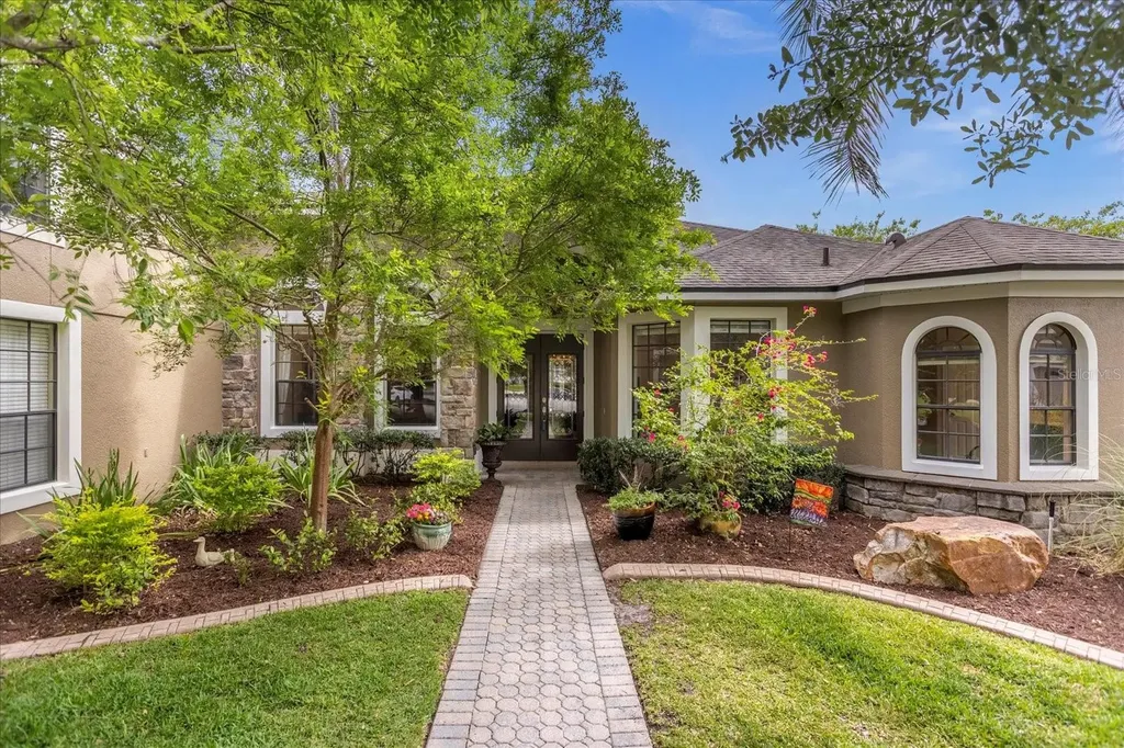 2440 June Oak Court Oviedo FL 32766