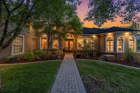 2440 June Oak Court Oviedo FL 32766