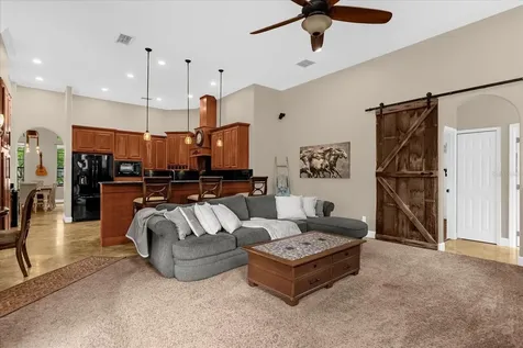 2440 June Oak Court Oviedo FL 32766