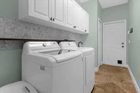 2440 June Oak Court Oviedo FL 32766