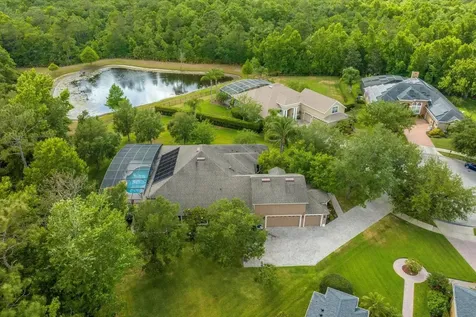 2440 June Oak Court Oviedo FL 32766